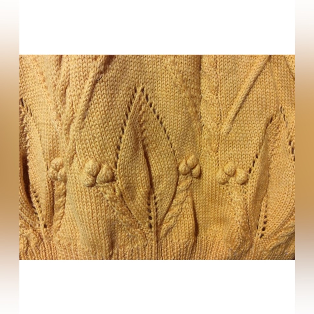 Handmade Yellow Knit Pullover Sweater Juniors/Girls Size M - Picture 4 of 8